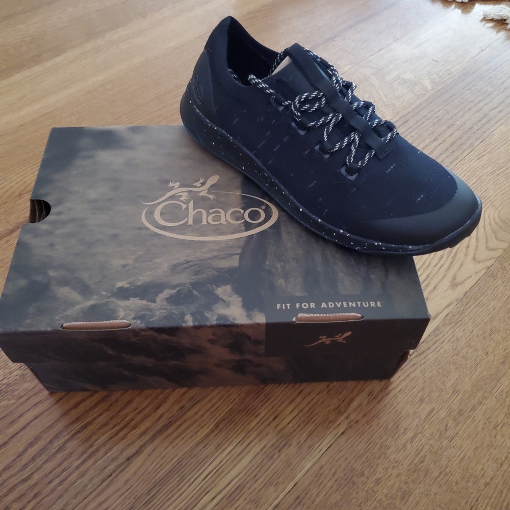 New Chaco Women Size 8